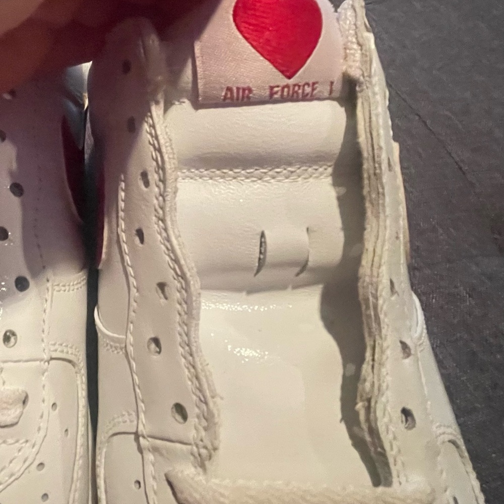 NWT VALENTINES 💘 woman’s Air Force 1’s - Picture 9 of 11